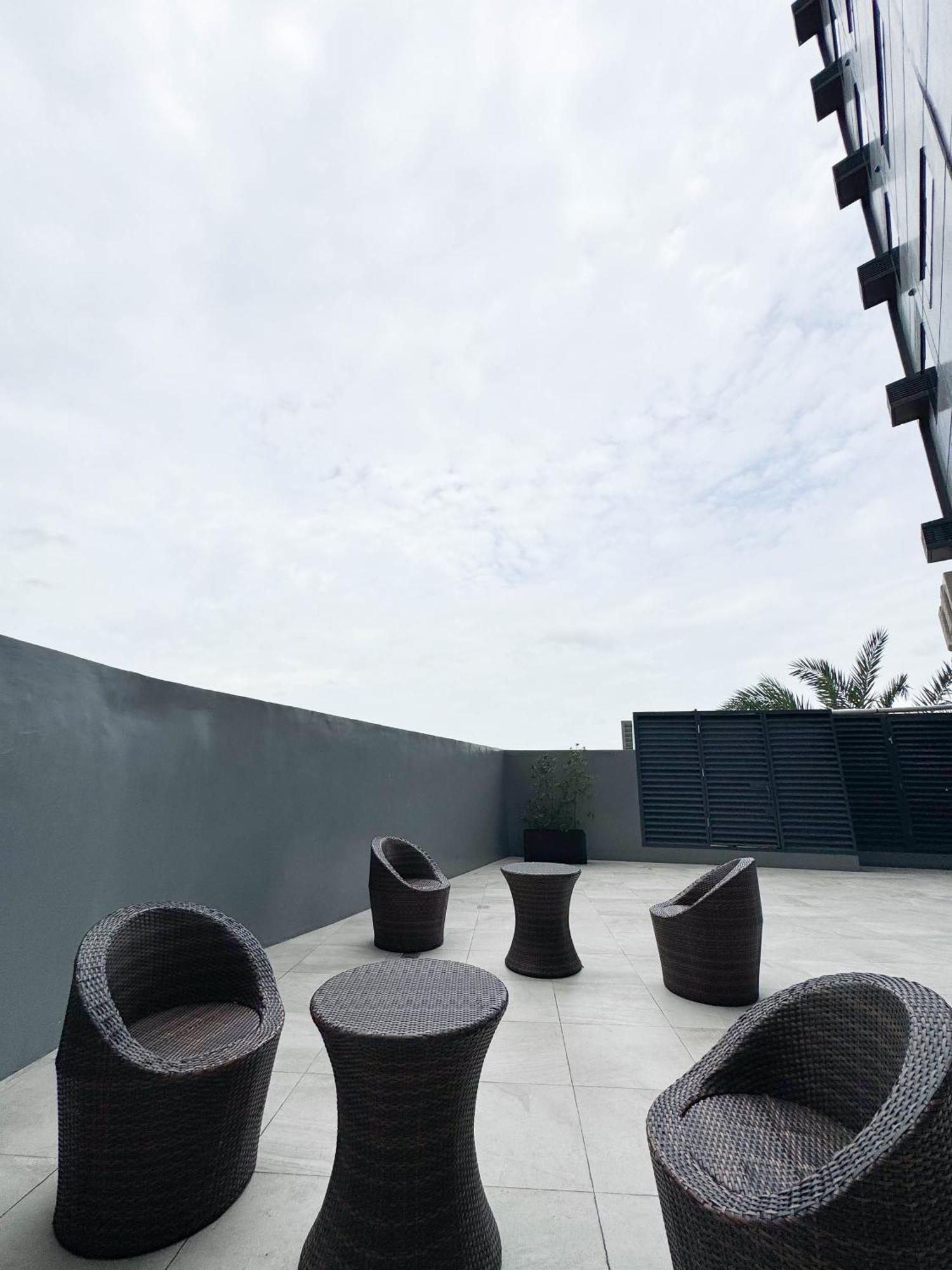 Hotel101 - Fort Taguig Eksteriør bilde